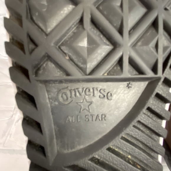 Dress Down Friday, Leather Converse - Picture 9 of 11